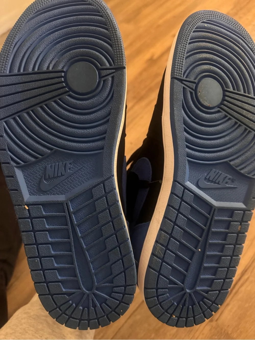 Nike Men’s High-Top Sneakers in Black and Blue